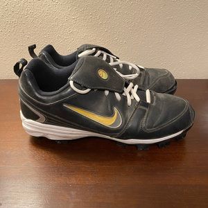 Women’s Nike softball cleats size 11